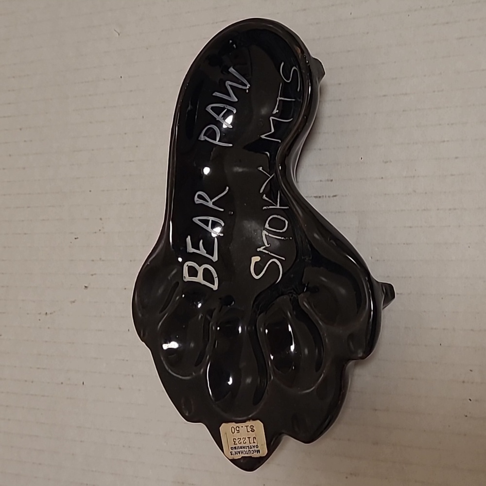 Vintage Black Bear Paw Ashtray from Smoky Mountains